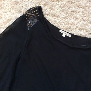 Ladies "Cold Shoulder studded top"